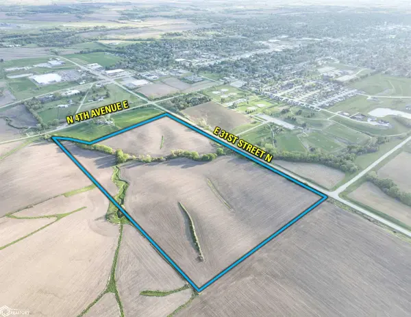 03 E 31st ST, Newton, IA 50208