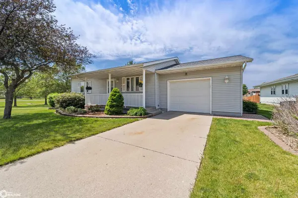 720 S 13th ST, Nevada, IA 50201