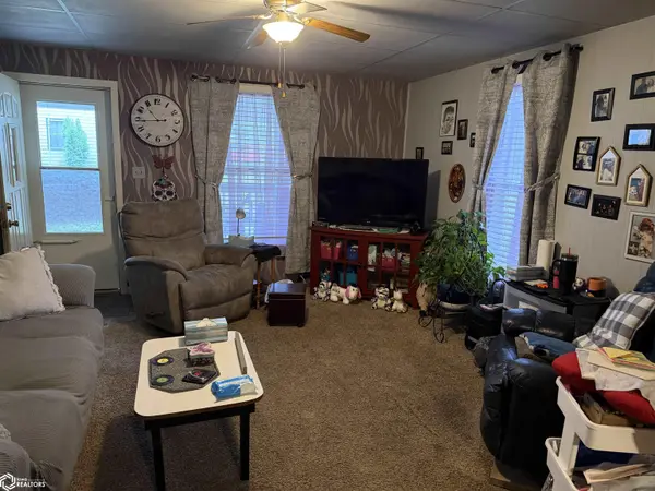 534 N 12th ST, Centerville, IA 52544