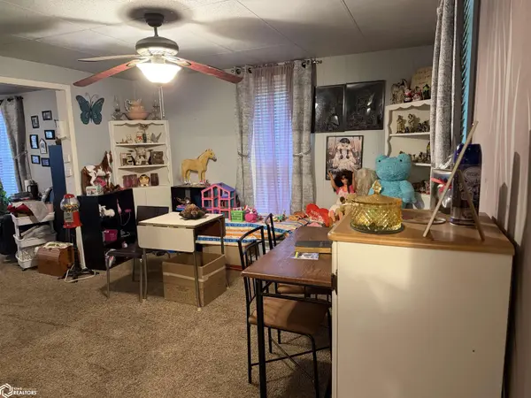 534 N 12th ST, Centerville, IA 52544
