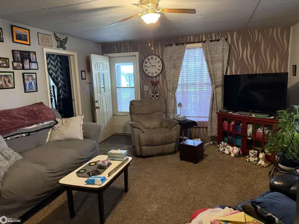 534 N 12th ST, Centerville, IA 52544