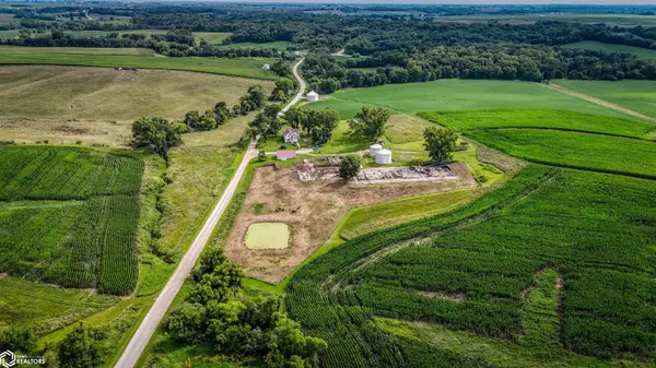 2724 102nd AVE, Wheatland, IA 52777