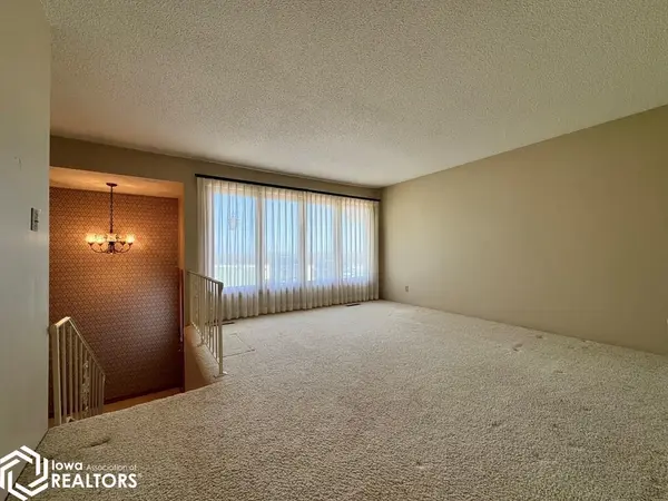 2619 Timberlane TRL, Webster City, IA 50595