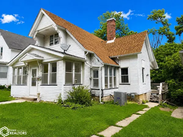 412 S. Woodlawn Avenue, Burlington, IA 52601