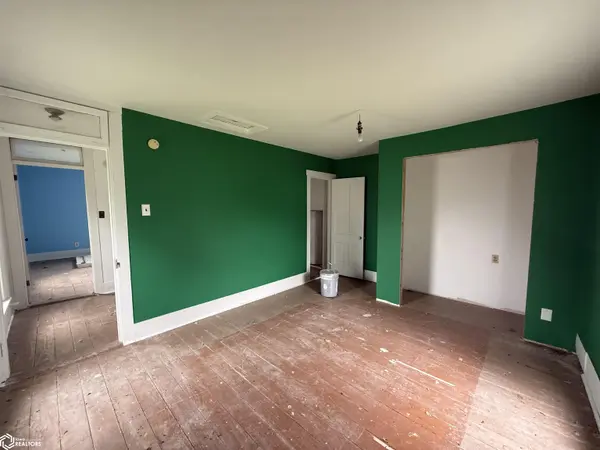 408 W Ames ST, Russell, IA 52544