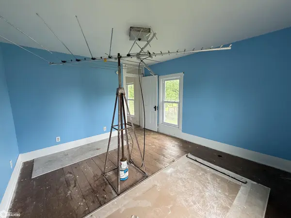 408 W Ames ST, Russell, IA 52544