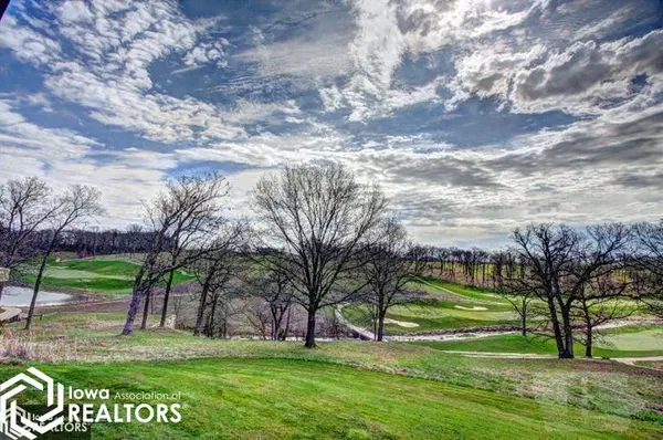 0 Oak Hills DR, Burlington, IA 52601