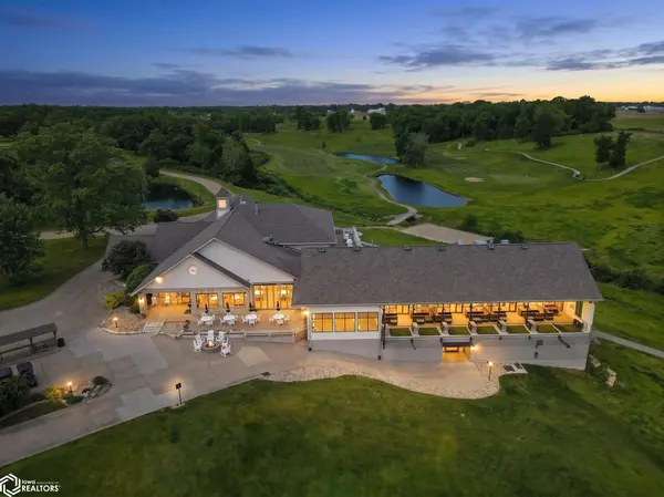 5582 Chip Shot DR, Burlington, IA 52601