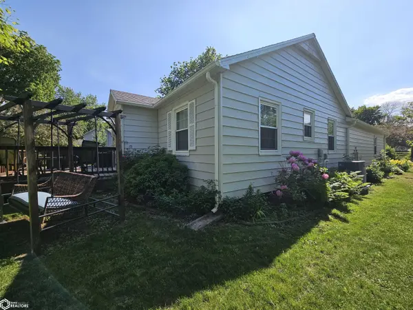 127 Blossom ST, Lake View, IA 51450