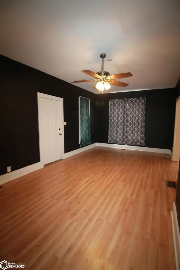 804 S Center ST, Shenandoah, IA 51601