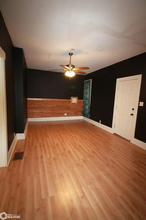 804 S Center ST, Shenandoah, IA 51601