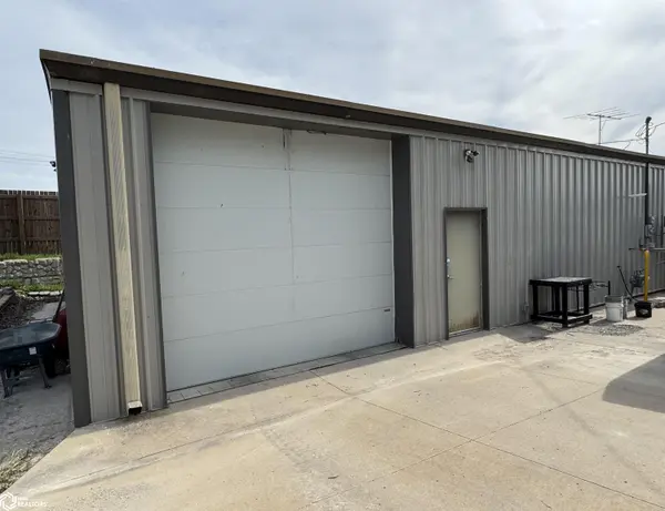 705 S Elm ST, Creston, IA 50801