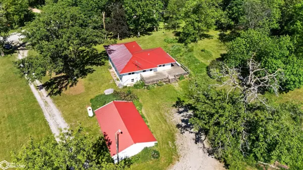 2842 Smith AVE, Marshalltown, IA 50158