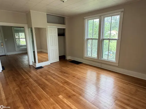 413 N B ST, Fairfield, IA 52556