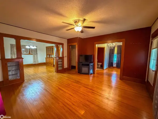 216 4th ST, Hampton, IA 50441