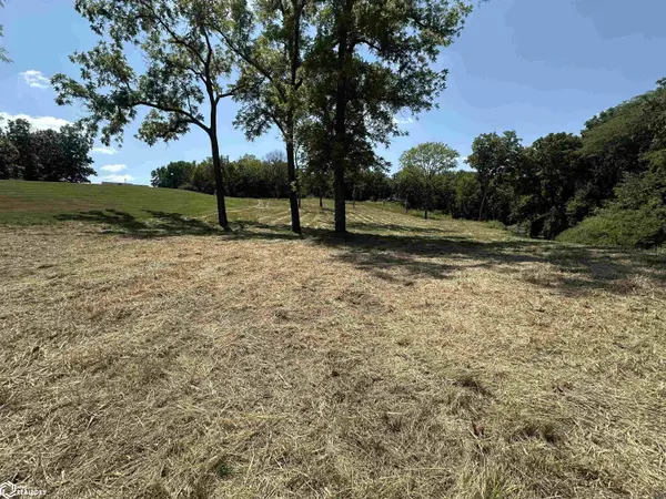 20285 Bella Vista DR, Centerville, IA 52544