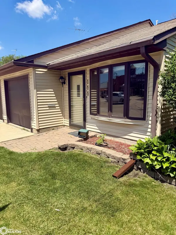 111 2Nd AVE, Clarion, IA 50525