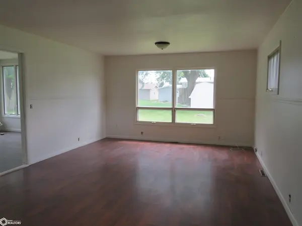 13 4th Avenue SE, Pocahontas, IA 50574