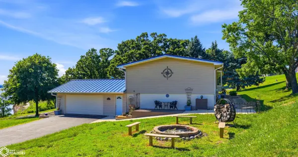 4 Bluff Woods DR, Nauvoo, IL 62354