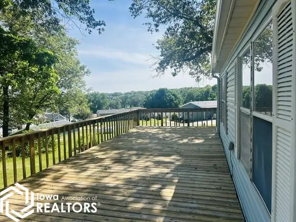 187 Horseshoe DR, Montezuma, IA 50171
