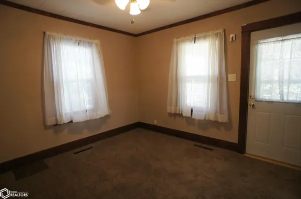 543 Bank ST, Webster City, IA 50595