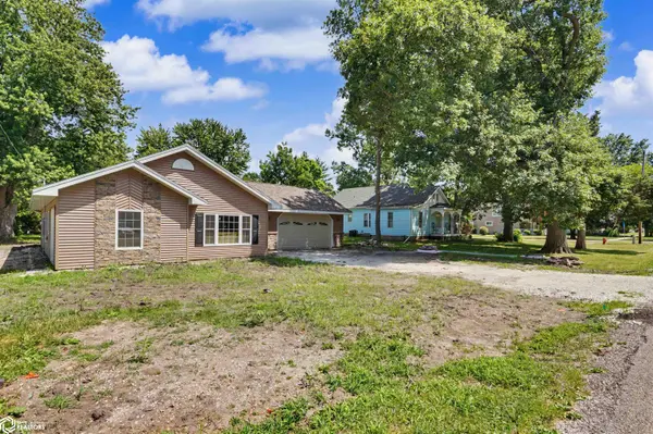 410 N Marion ST, Carthage, IL 62321
