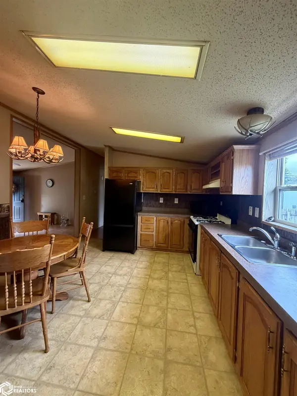 111 Broadway ST, Atlantic, IA 50022