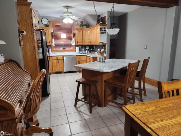 3615 Highway T47, Montour, IA 50173