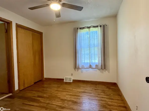 203 E Perry ST, Jefferson, IA 50129