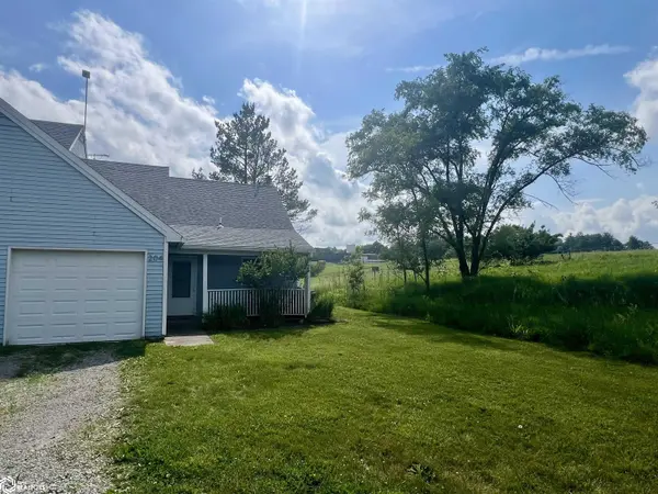 1000 Pleasant Plain #204 RD, Fairfield, IA 52556