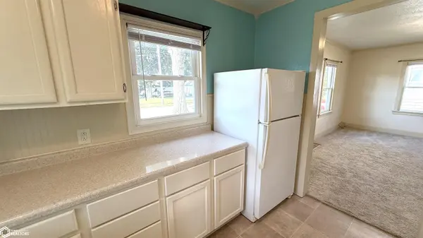 912 15th ST, Mason City, IA 50401