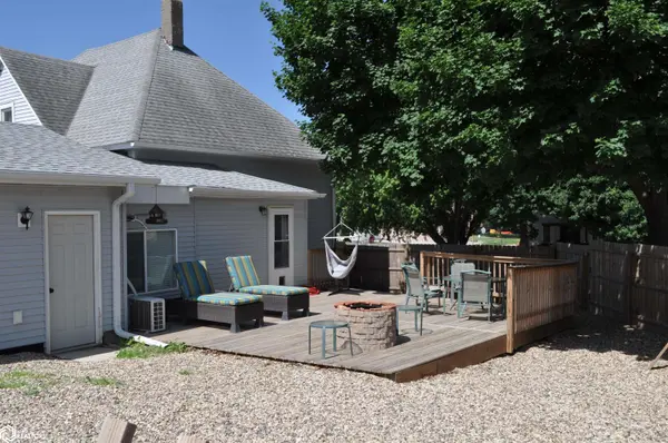 128 W 12th ST, Carroll, IA 51401