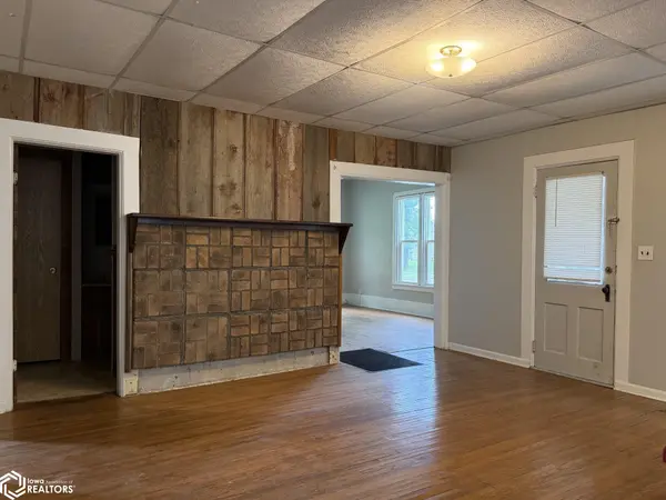 615 Woodlawn ST, Traer, IA 50675