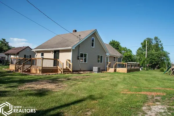 822 S Webster ST, Ottumwa, IA 52501