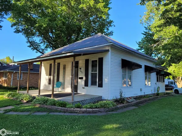 421 S Jefferson ST, Sigourney, IA 52591