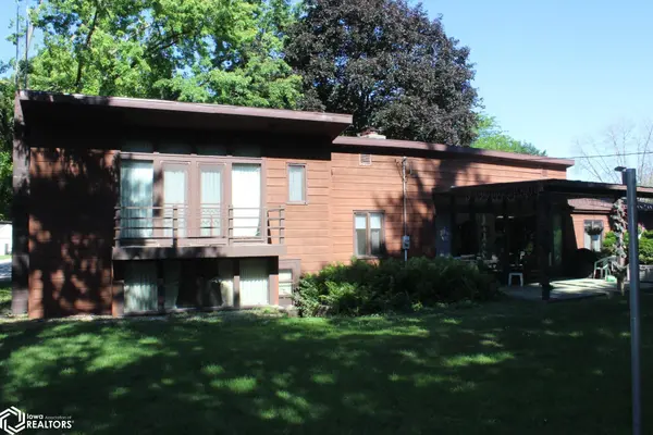635 Center AVE, Garner, IA 50438