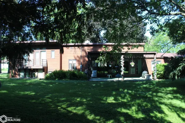 635 Center AVE, Garner, IA 50438