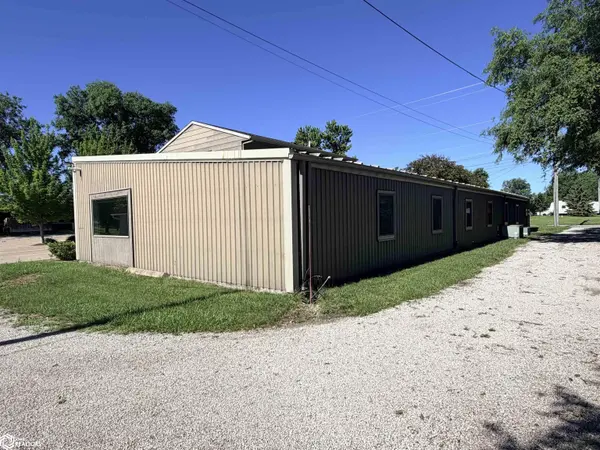 101 N 16Th ST, Fairfield, IA 52556