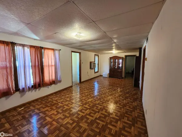 412 E State ST, Corydon, IA 50060