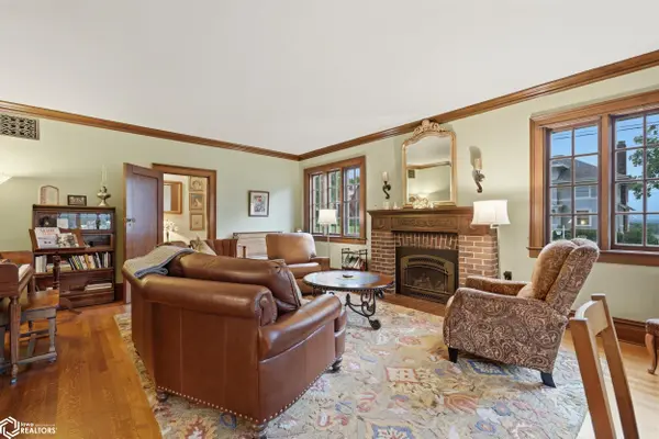 1119 N 4Th ST, Burlington, IA 52601