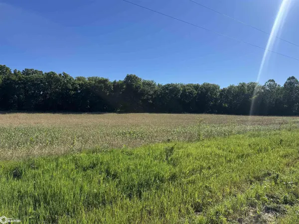 21322 Hawk Drive, Keosauqua, IA 52565