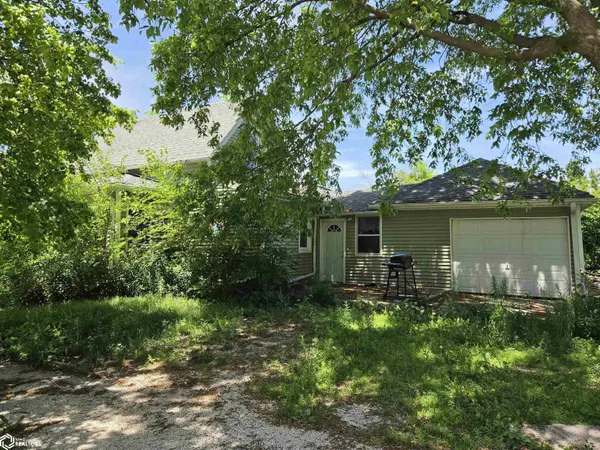 907 Ross AVE, Stratford, IA 50249