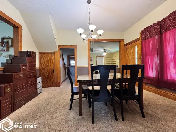 1029 Division ST, Webster City, IA 50595