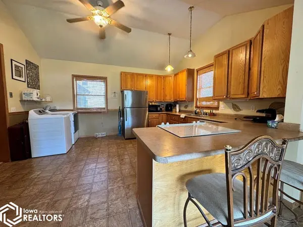 1029 Division ST, Webster City, IA 50595