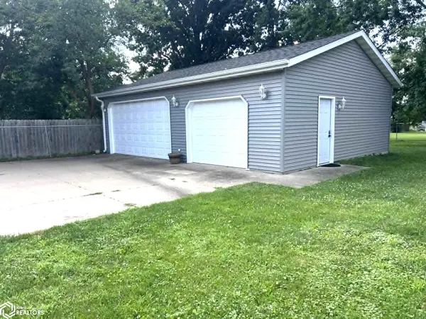 406 Crestview AVE, Ottumwa, IA 52501