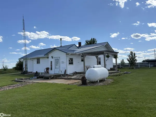 33284 582Nd ST, Moulton, IA 52572