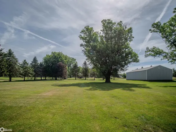 3375 Sage DR, Forest City, IA 50436