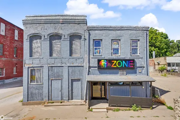 854 Washington ST, Burlington, IA 52601