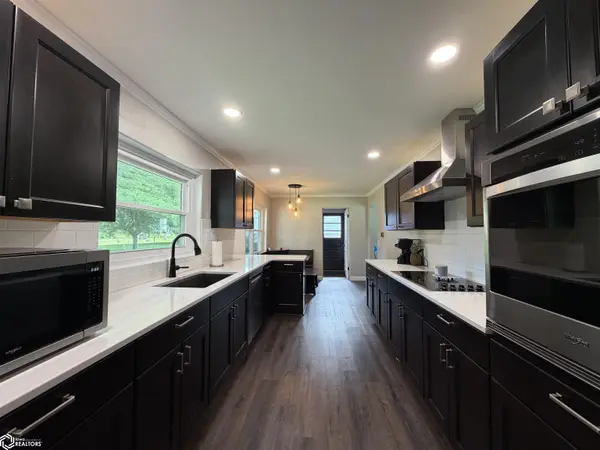4533 Summer ST, Burlington, IA 52601