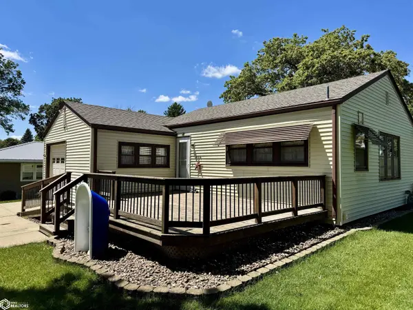 306 Mantz AVE, Audubon, IA 50025